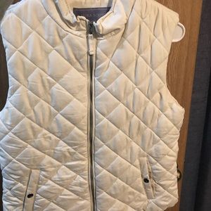 Laura Scott white vest